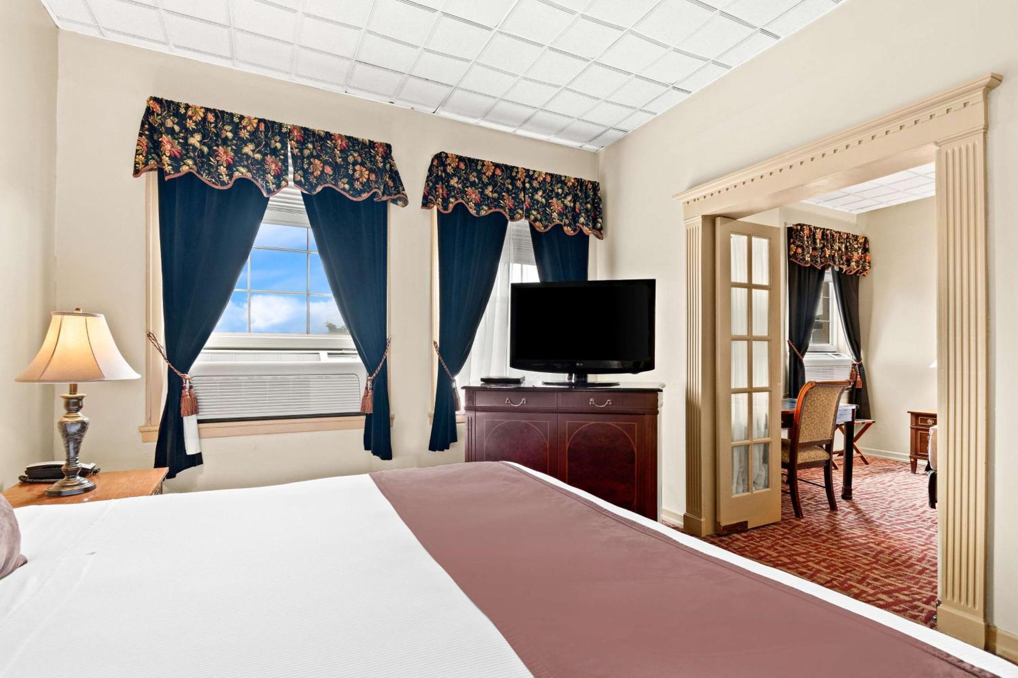 Genetti Hotel, Surestay Collection By Best Western Williamsport Buitenkant foto